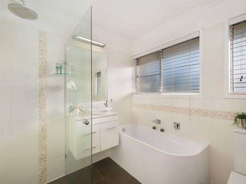 70 Chaprowe Road, The Gap QLD 4061