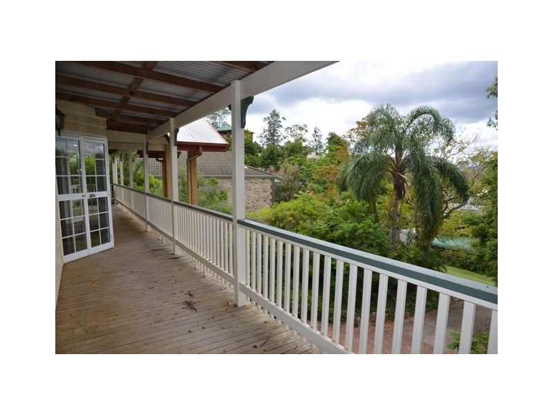 23 Chicester Street, The Gap QLD 4061