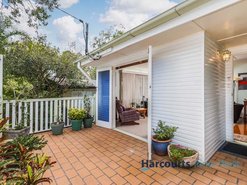 18 Glenmore Street, The Gap QLD 4061