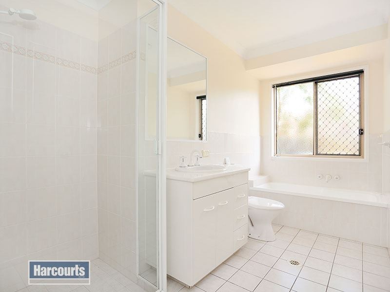 4 Chestnut Place, The Gap QLD 4061