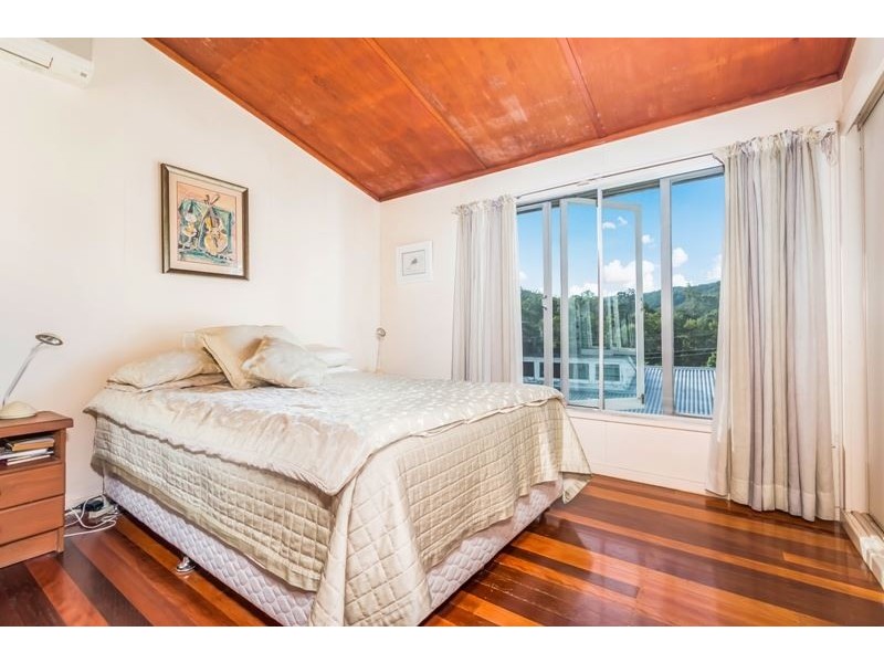 8 Jevons Street, The Gap QLD 4061