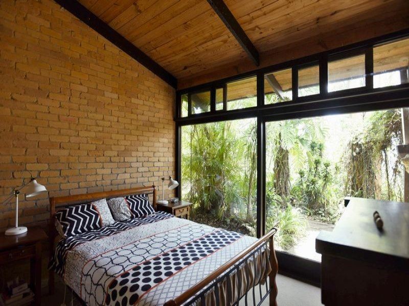 10 View Street, Mount Nebo QLD 4520