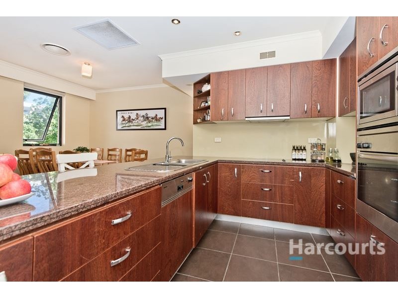 25/76 Thorn Street, Kangaroo Point QLD 4169
