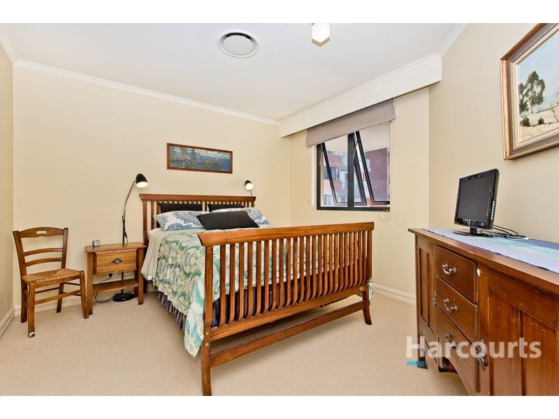 25/76 Thorn Street, Kangaroo Point QLD 4169