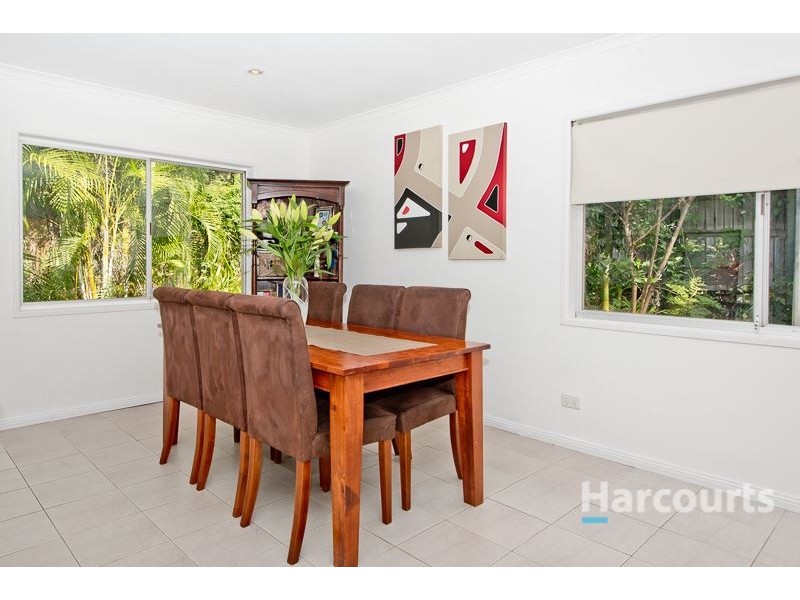 2 Kaldo Grove, Ferny Hills QLD 4055