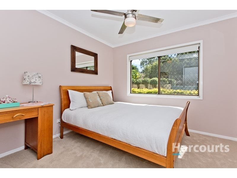 2 Kaldo Grove, Ferny Hills QLD 4055