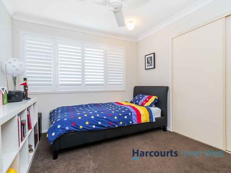 15 Vauton Court, Arana Hills QLD 4054