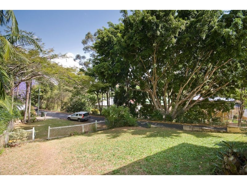 129 Gerler Street, Bardon QLD 4065