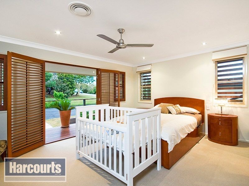 25 Burnham Road, Bardon QLD 4065