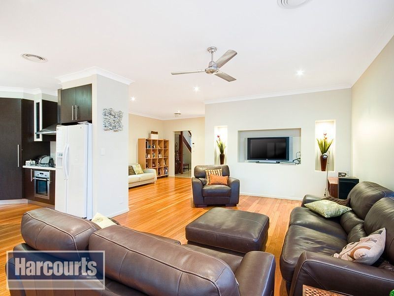 25 Burnham Road, Bardon QLD 4065
