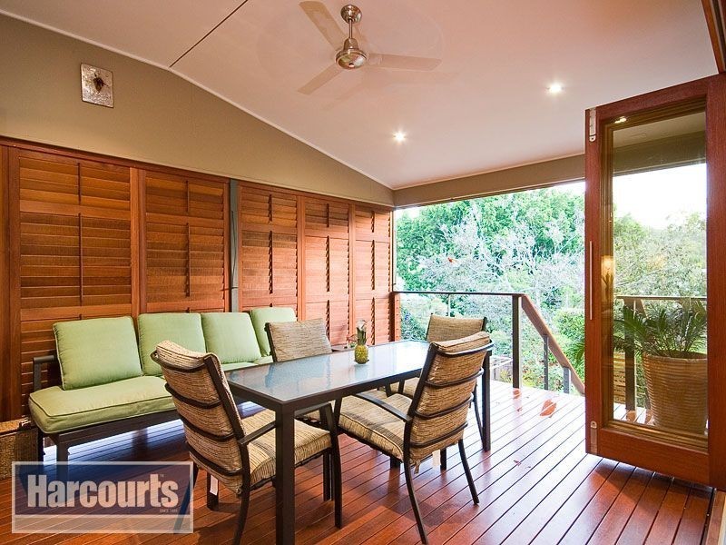 25 Burnham Road, Bardon QLD 4065