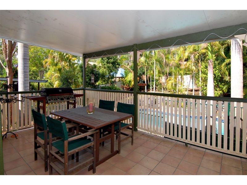 32 Woodside Street, The Gap QLD 4061