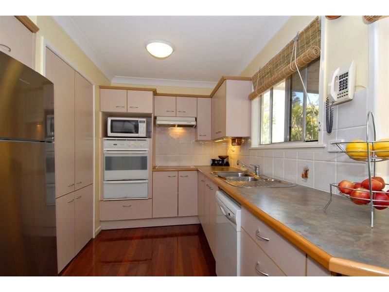 32 Woodside Street, The Gap QLD 4061