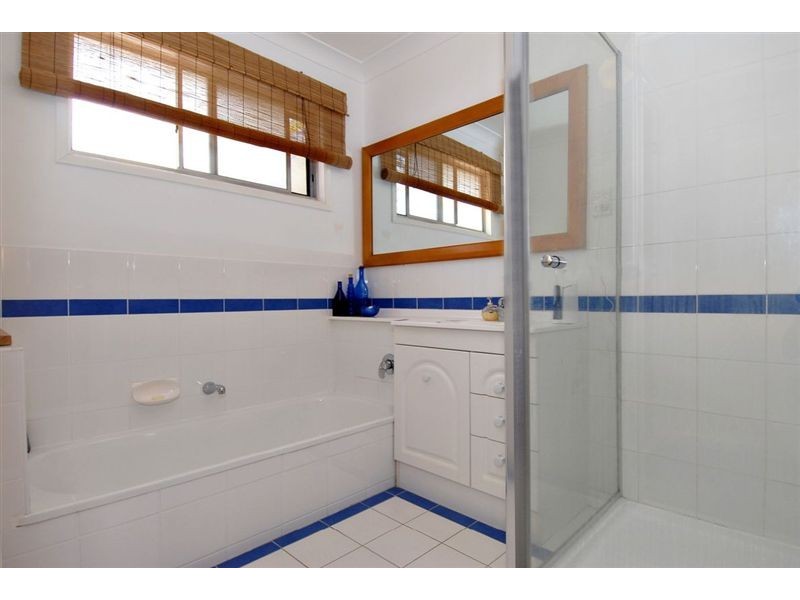 32 Woodside Street, The Gap QLD 4061