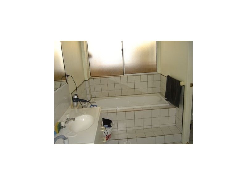 7 Malgoa, The Gap QLD 4061