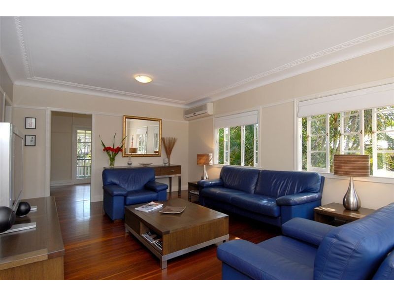 30 Yardley Avenue, Ashgrove QLD 4060