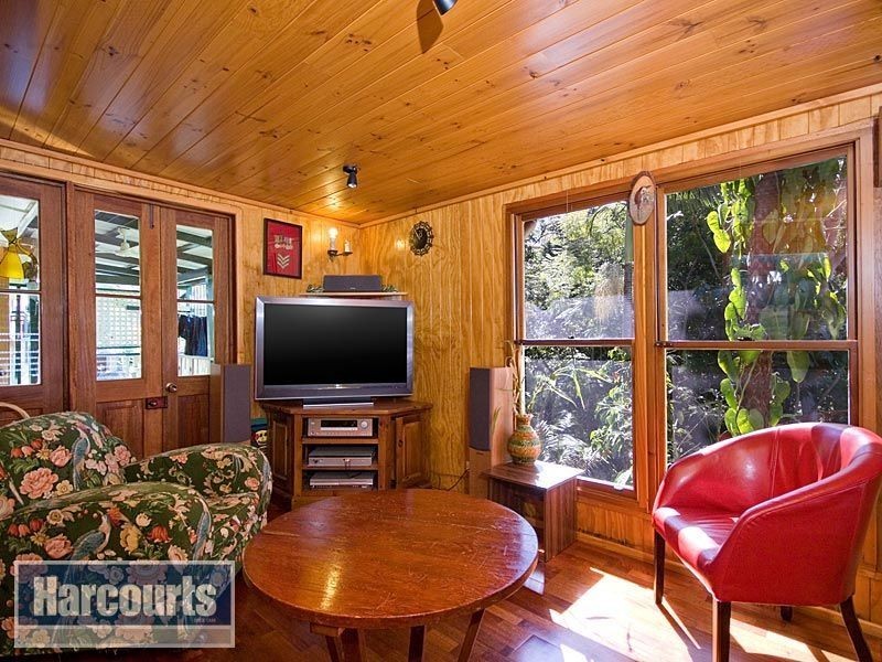 24 Boundary Road, Bardon QLD 4065