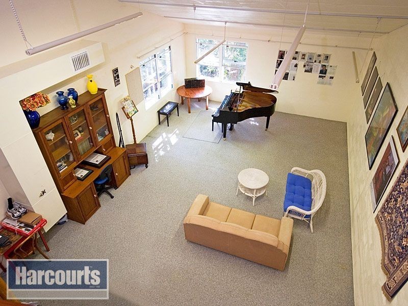 24 Boundary Road, Bardon QLD 4065