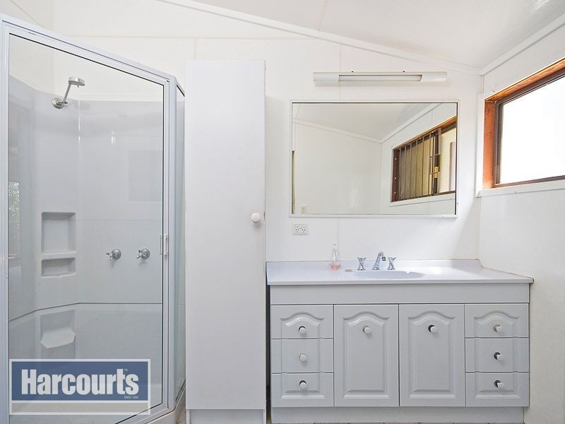 18 Collins Street, Annerley QLD 4103