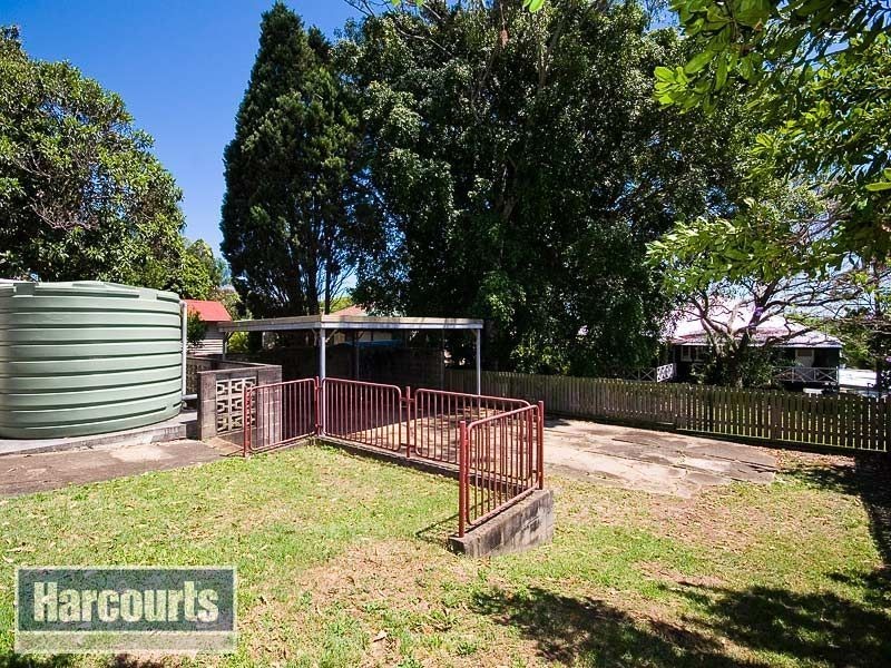 18 Collins Street, Annerley QLD 4103