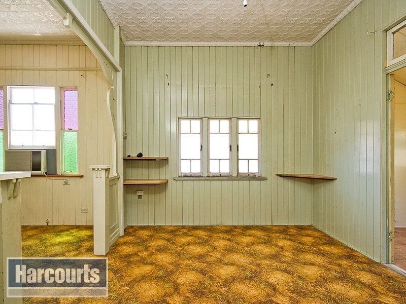 18 Collins Street, Annerley QLD 4103