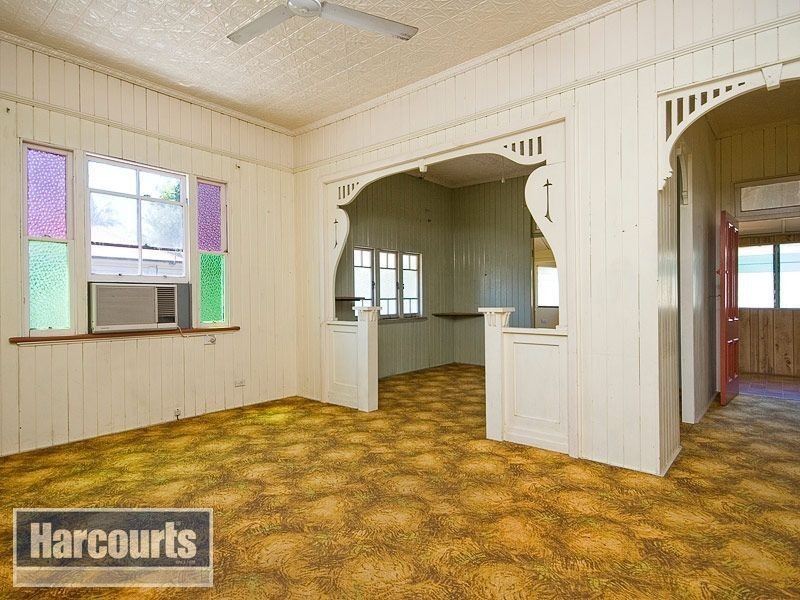 18 Collins Street, Annerley QLD 4103