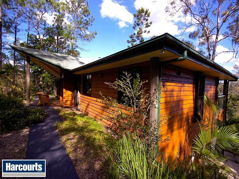 3 Mt Nebo Road, The Gap QLD 4061