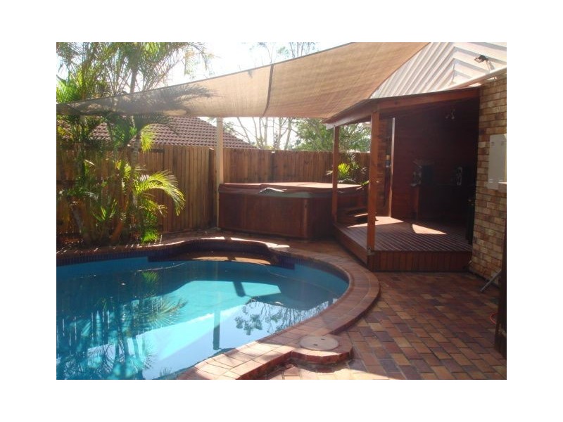 7 Reigate Place, The Gap QLD 4061