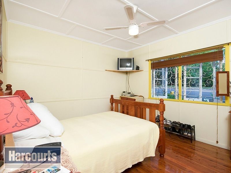 24 Milpera Street, Ashgrove QLD 4060