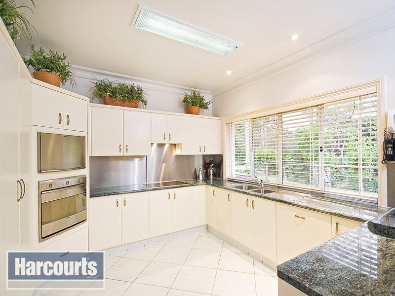 6 Mary Orr Court, Camp Mountain QLD 4520