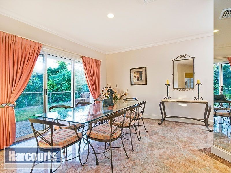 6 Mary Orr Court, Camp Mountain QLD 4520