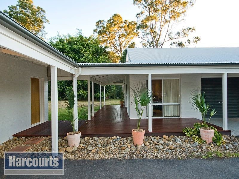 6 Mary Orr Court, Camp Mountain QLD 4520