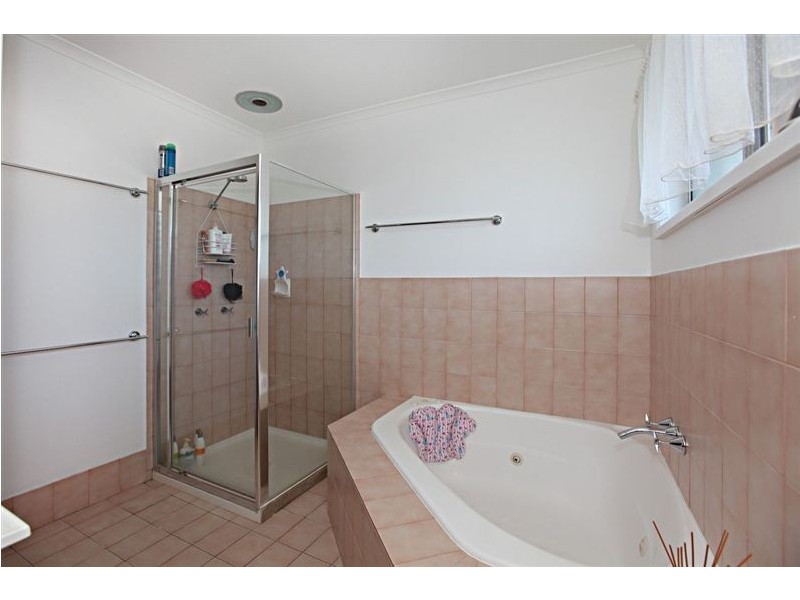 77 School Road, The Gap QLD 4061