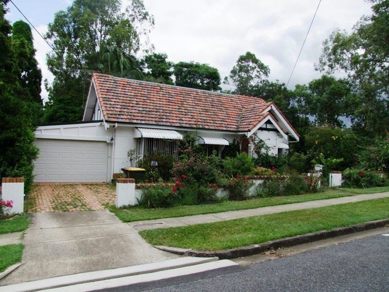 124 Frasers Road, Ashgrove QLD 4060