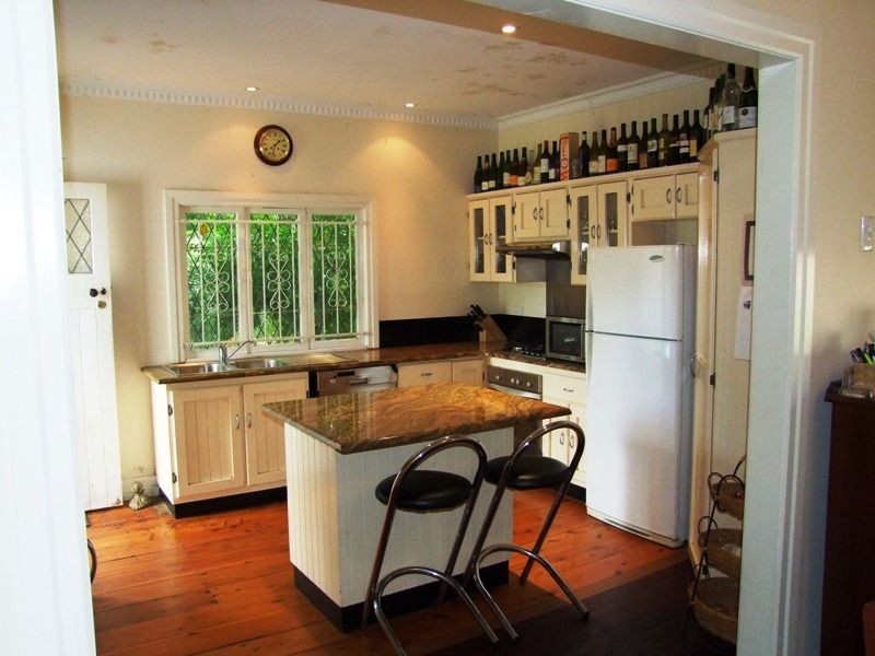 124 Frasers Road, Ashgrove QLD 4060