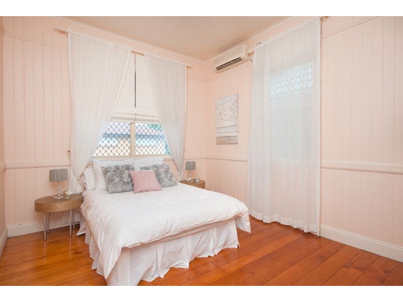 36 Federal Street, Red Hill QLD 4059