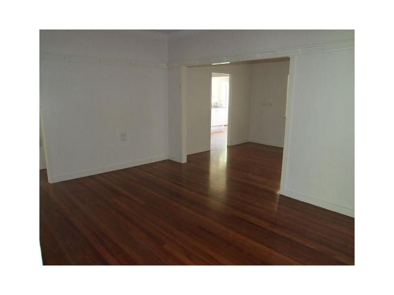 6 Stewart Place, Ashgrove QLD 4060