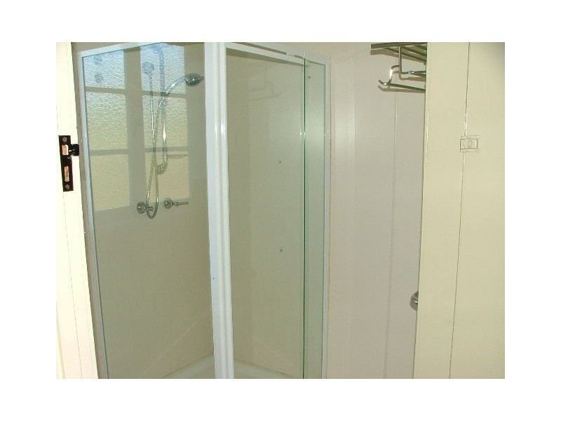 16 Young Street, Red Hill QLD 4059