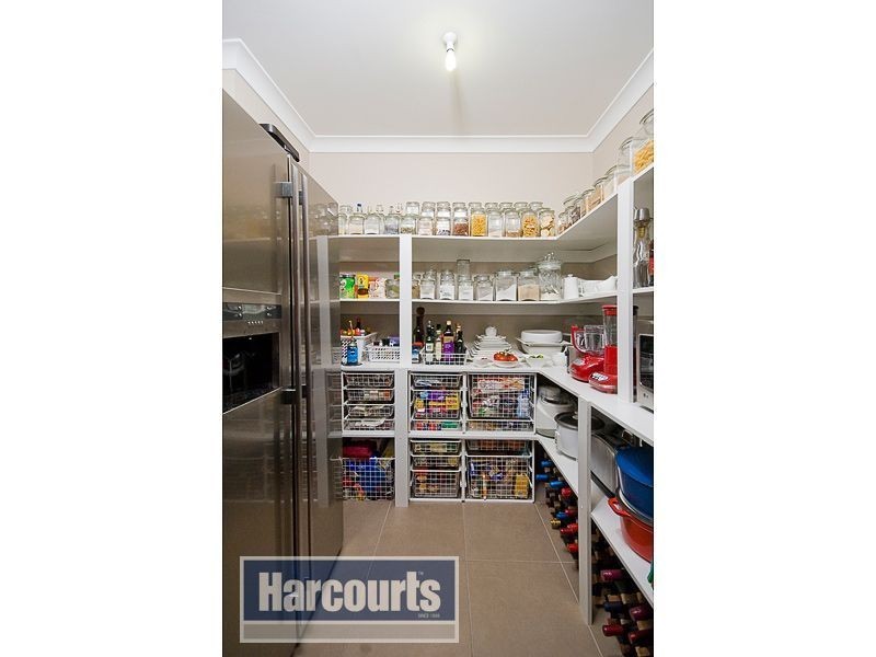 18 Patricia Drive, The Gap QLD 4061