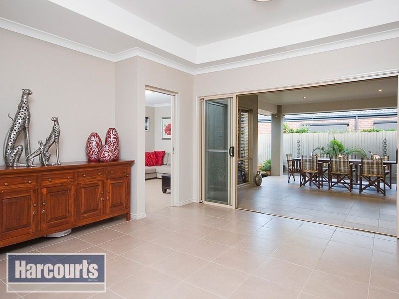 18 Patricia Drive, The Gap QLD 4061