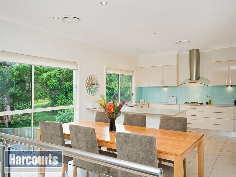 8 Thomsen Court, The Gap QLD 4061