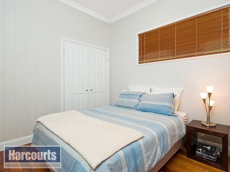 149 Strong Avenue, Graceville QLD 4075