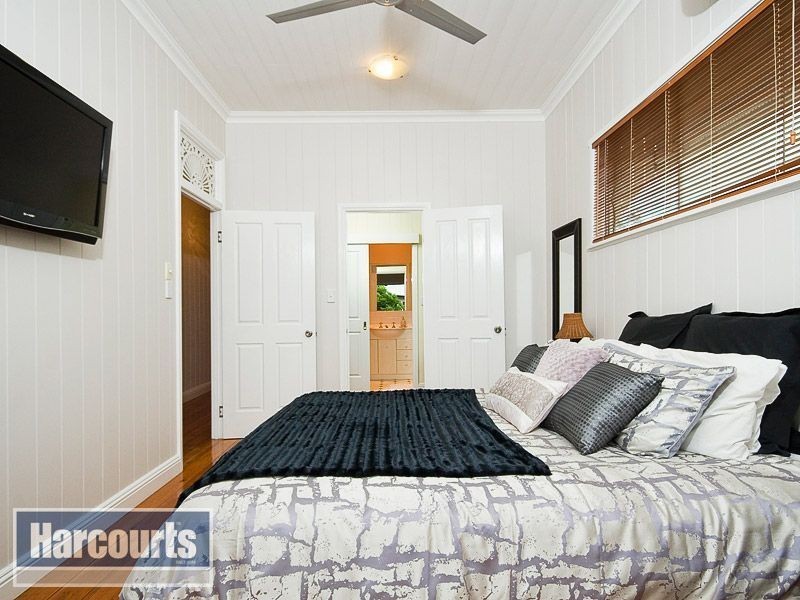 149 Strong Avenue, Graceville QLD 4075