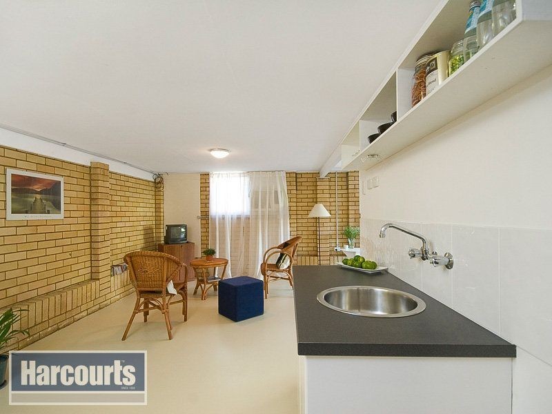 35 Dunbil Avenue, Ferny Hills QLD 4055