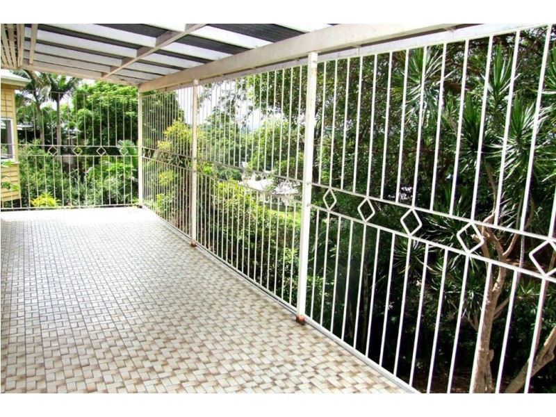 28 Davies Road, Ashgrove QLD 4060