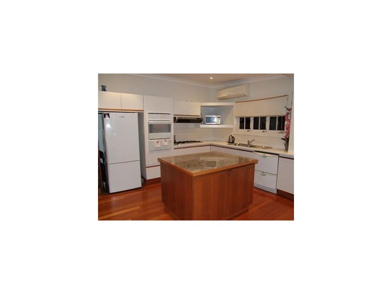 74 Willmington Street, Newmarket QLD 4051