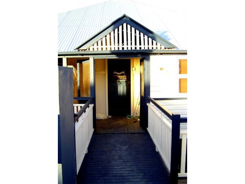 93 Waterworks Road, Ashgrove QLD 4060