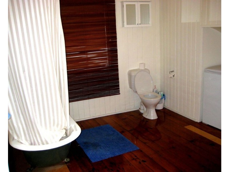 93 Waterworks Road, Ashgrove QLD 4060