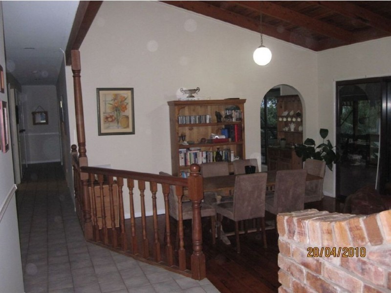 11 Denniston Court, Clear Mountain QLD 4500