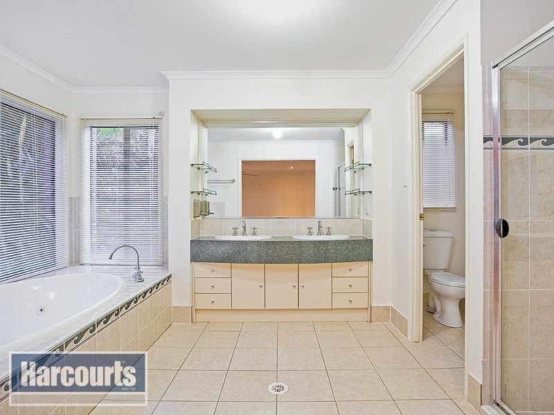 18 Moygara Street, The Gap QLD 4061